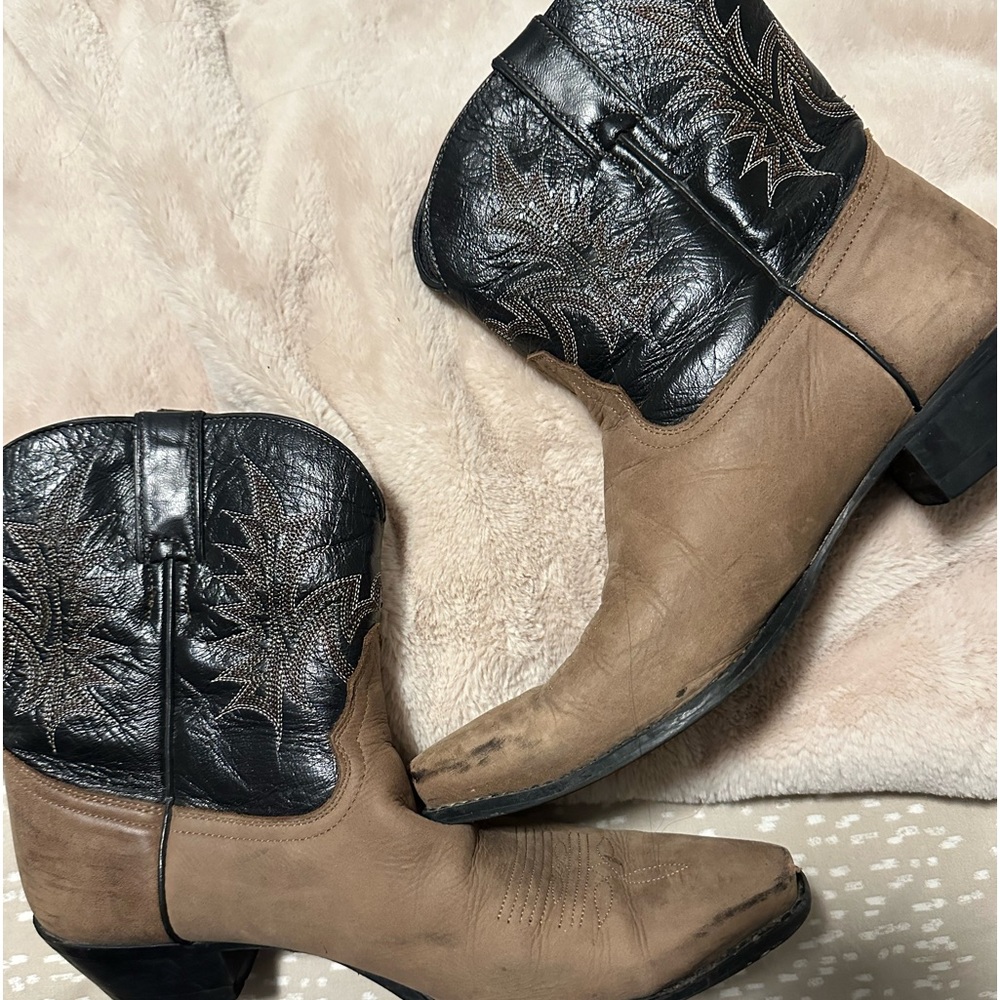 Short TONY LAMA boots